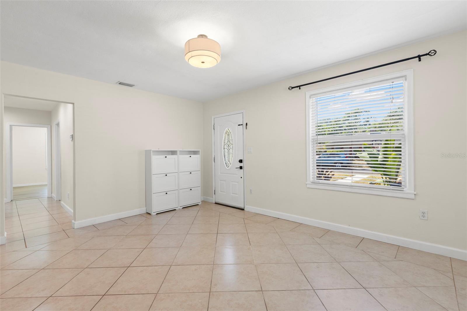 Image 6 of 25 For 3505 Prescott Street N