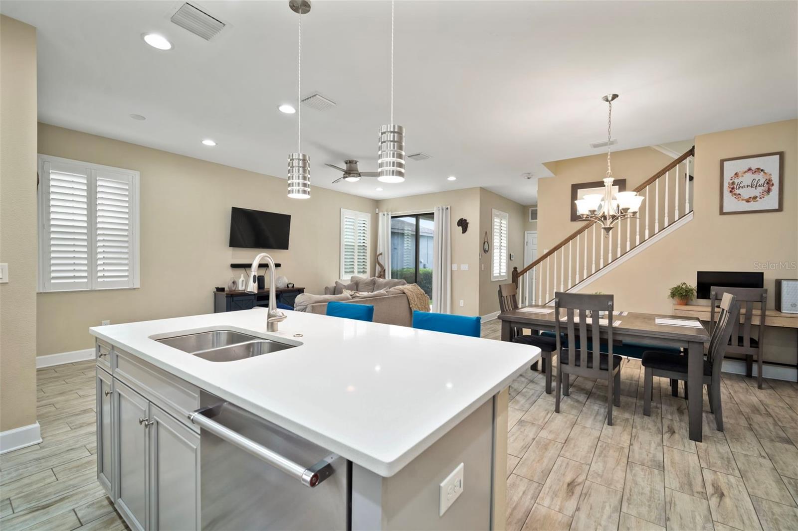 Image 5 of 40 For 5807 Circa Fishhawk Boulevard