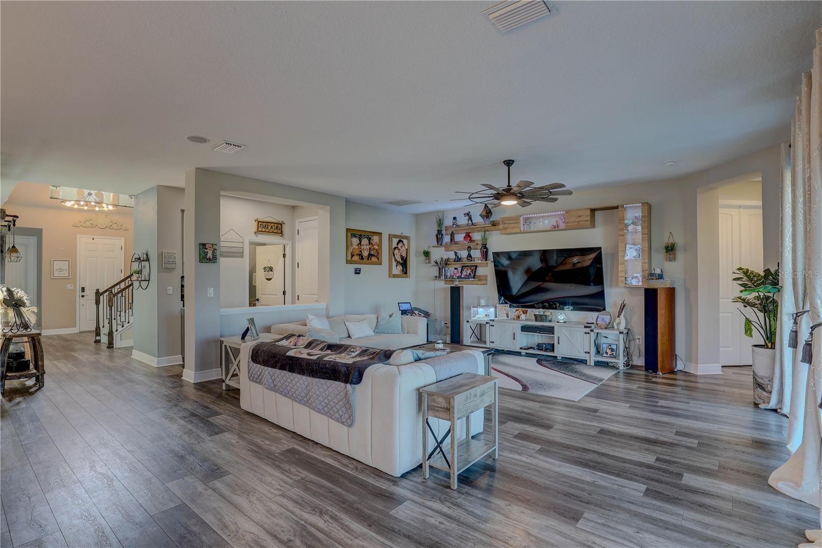 Image 15 of 70 For 14536 Woodland Spur Drive