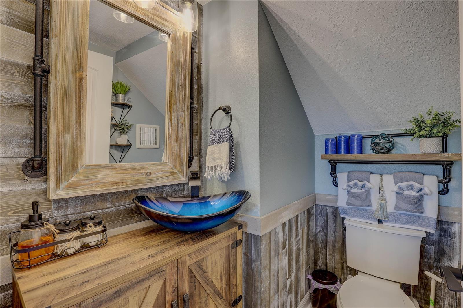 Image 25 of 70 For 14536 Woodland Spur Drive