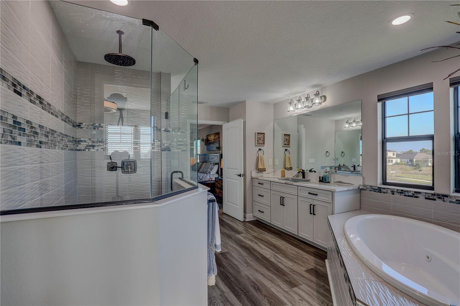 Image 40 of 70 For 14536 Woodland Spur Drive