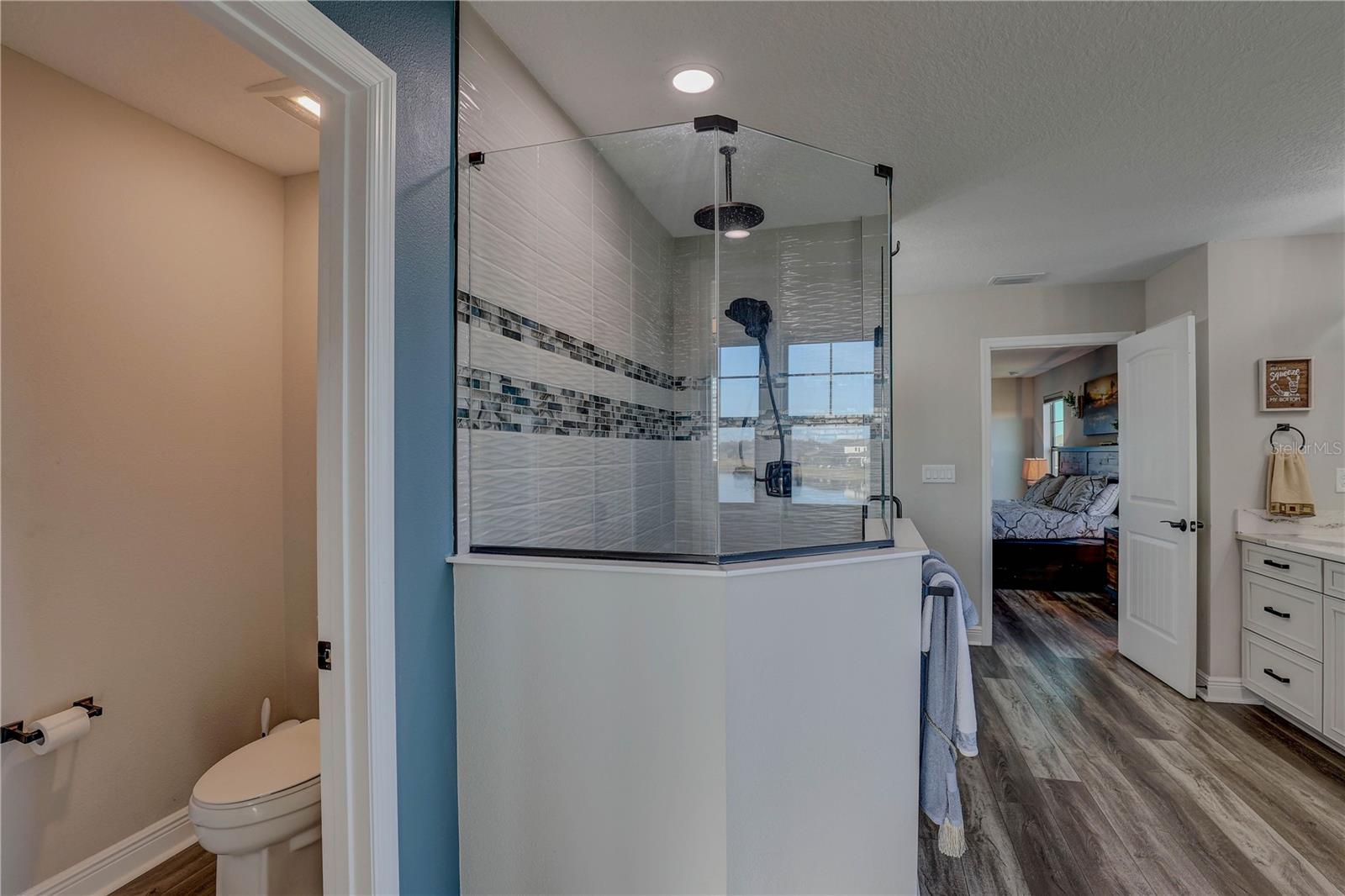 Image 43 of 70 For 14536 Woodland Spur Drive