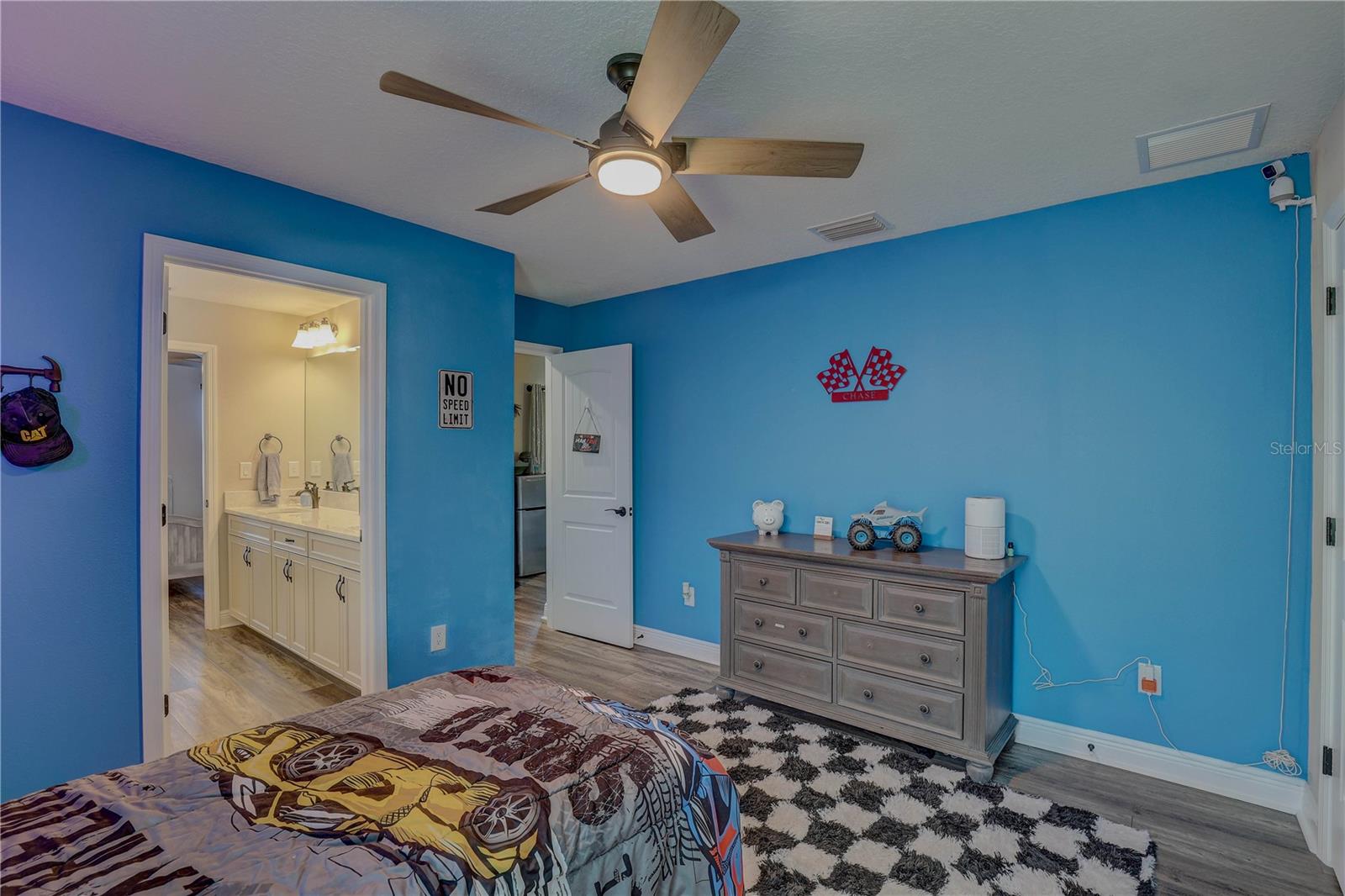 Image 54 of 70 For 14536 Woodland Spur Drive