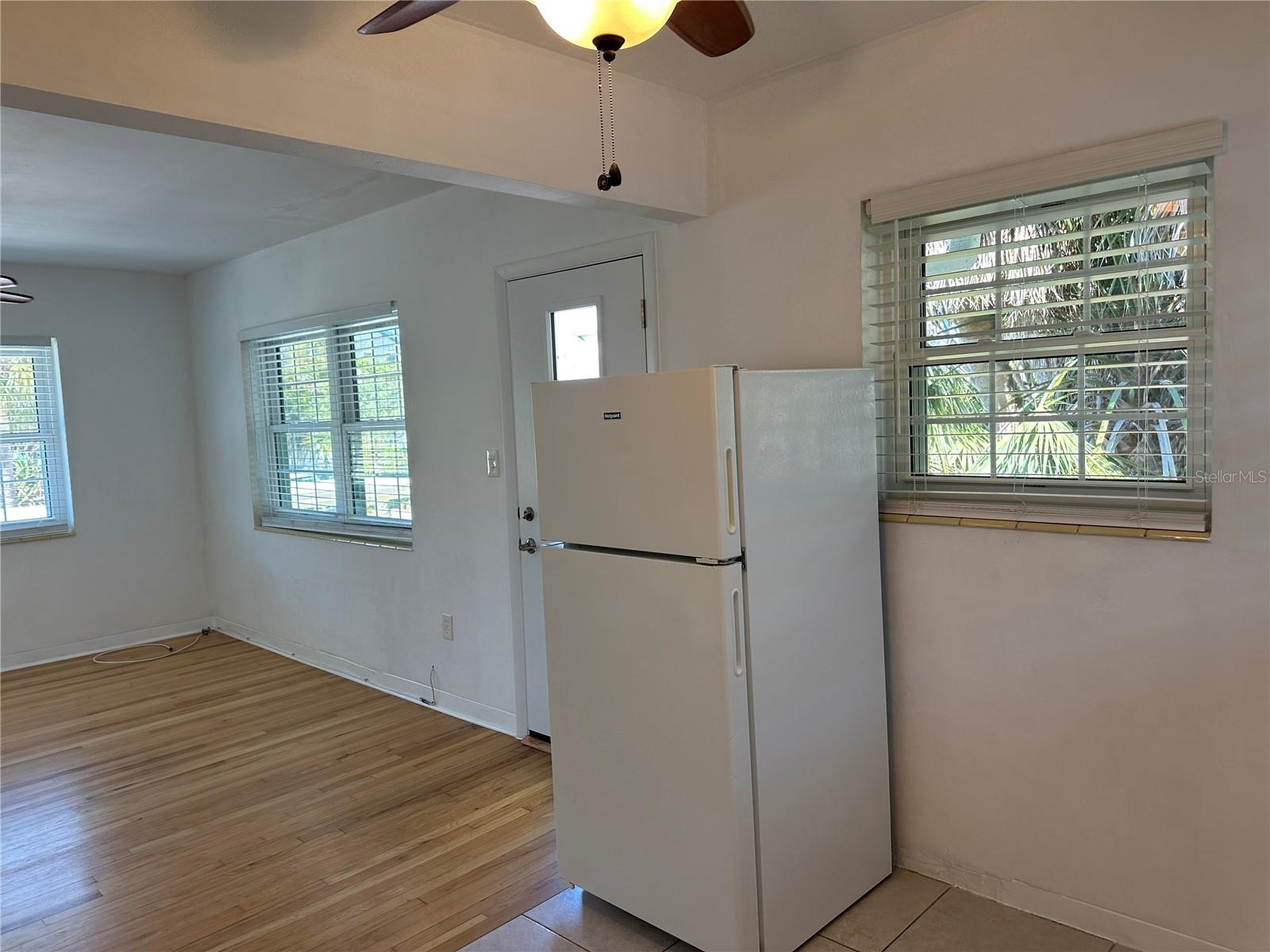 Image 7 of 27 For 1800 Pass A Grille Way 5