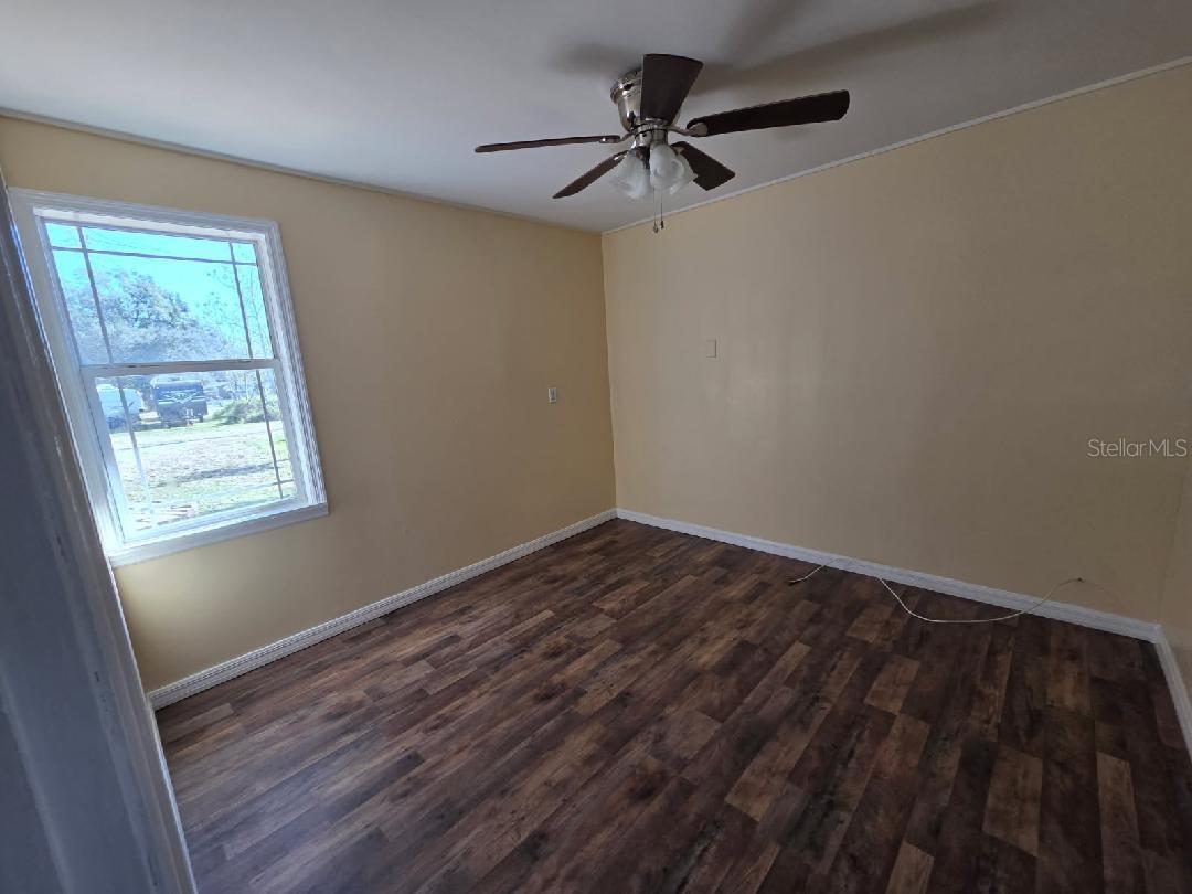 Image 12 of 20 For 36627 Eiland Boulevard