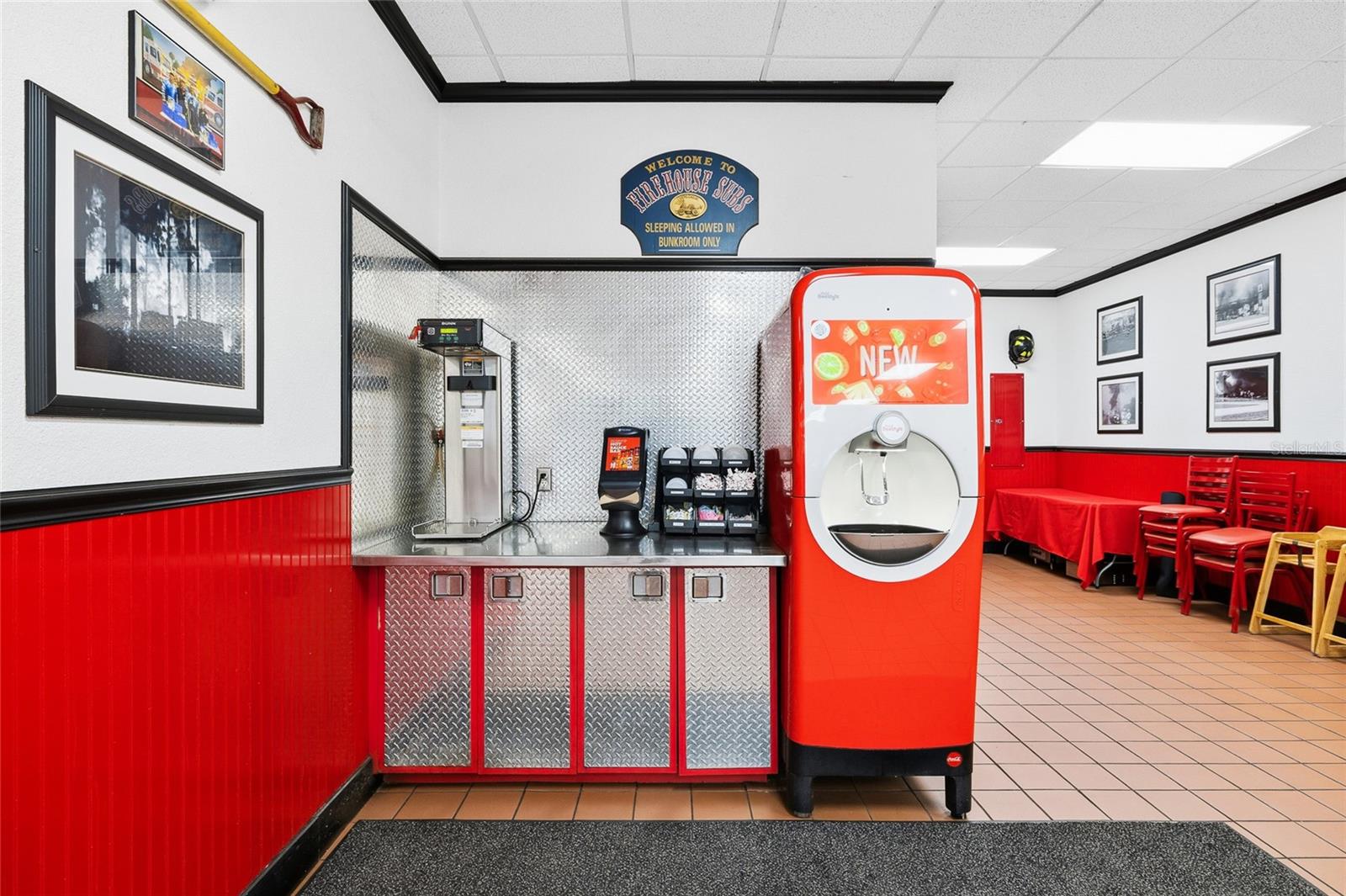 Image 13 of 35 For 18500 Veterans Boulevard 4