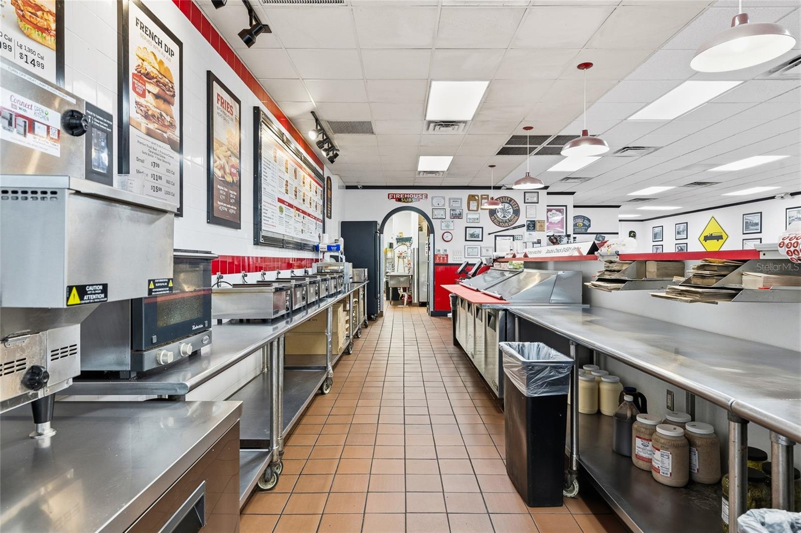 Image 18 of 35 For 18500 Veterans Boulevard 4