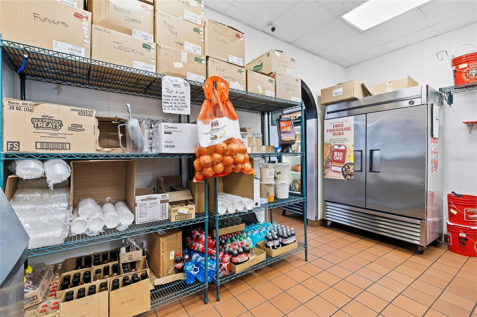 Image 25 of 35 For 18500 Veterans Boulevard 4