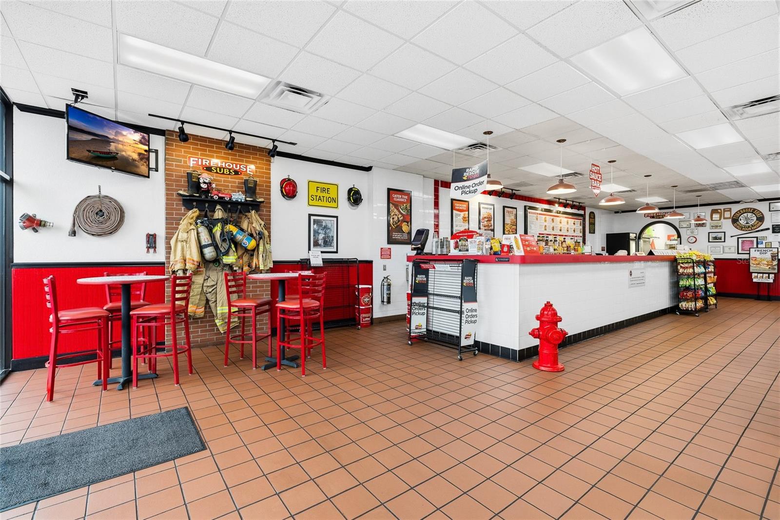 Image 6 of 35 For 18500 Veterans Boulevard 4