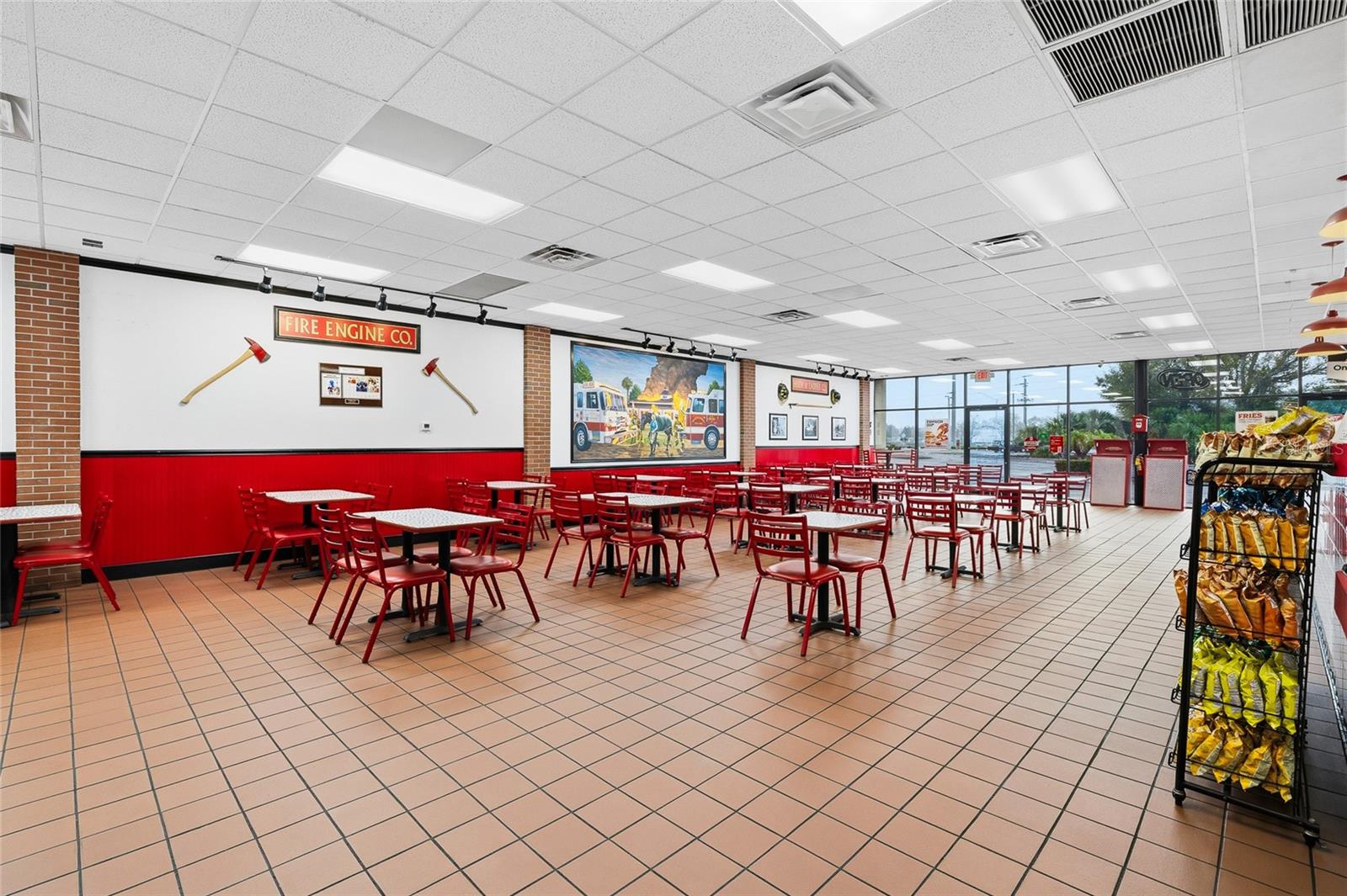 Image 8 of 35 For 18500 Veterans Boulevard 4