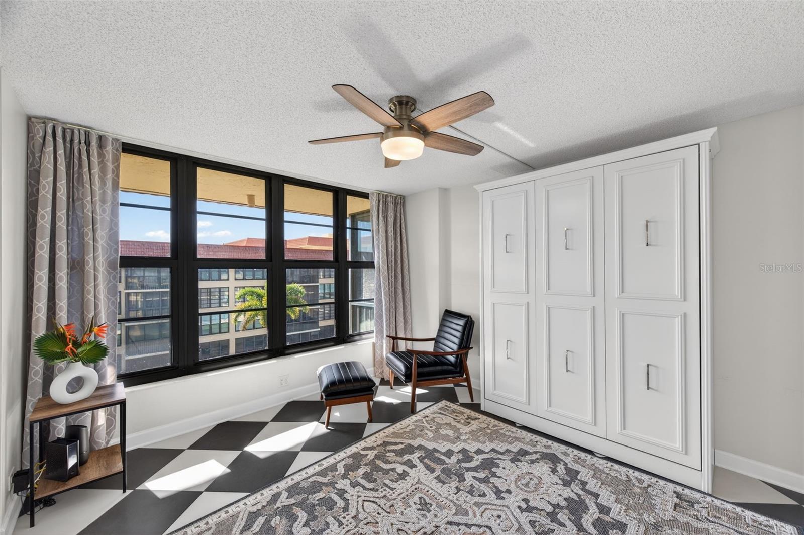 Image 16 of 52 For 19701 Gulf Boulevard 404