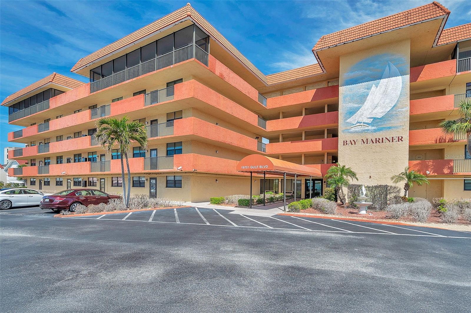 Image 46 of 52 For 19701 Gulf Boulevard 404