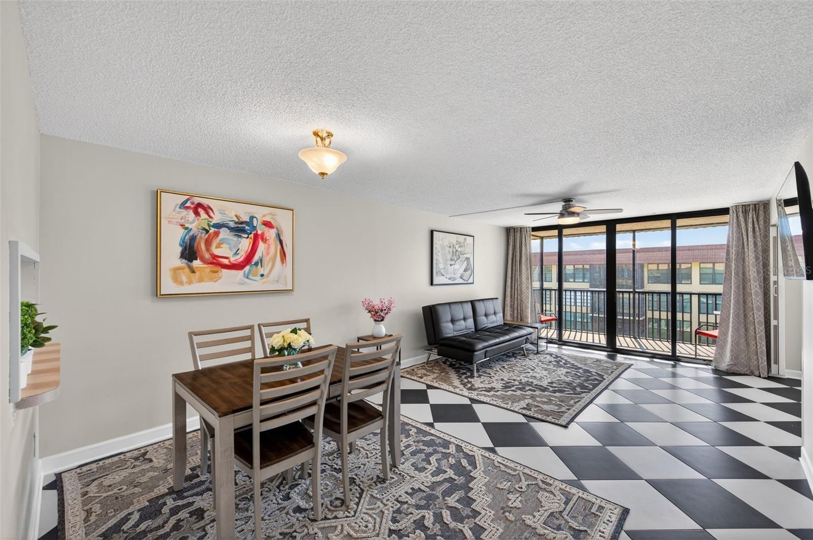 Image 9 of 52 For 19701 Gulf Boulevard 404