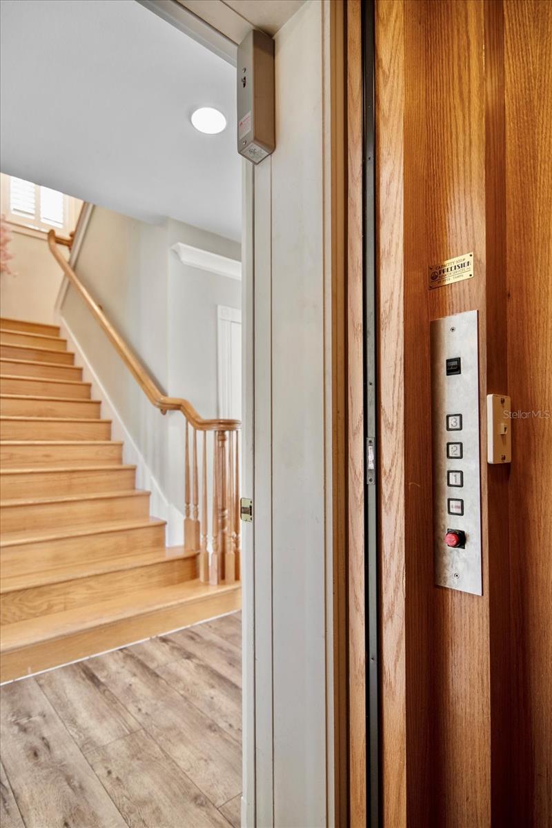 Image 26 of 75 For 644 Boca Ciega Isle Drive