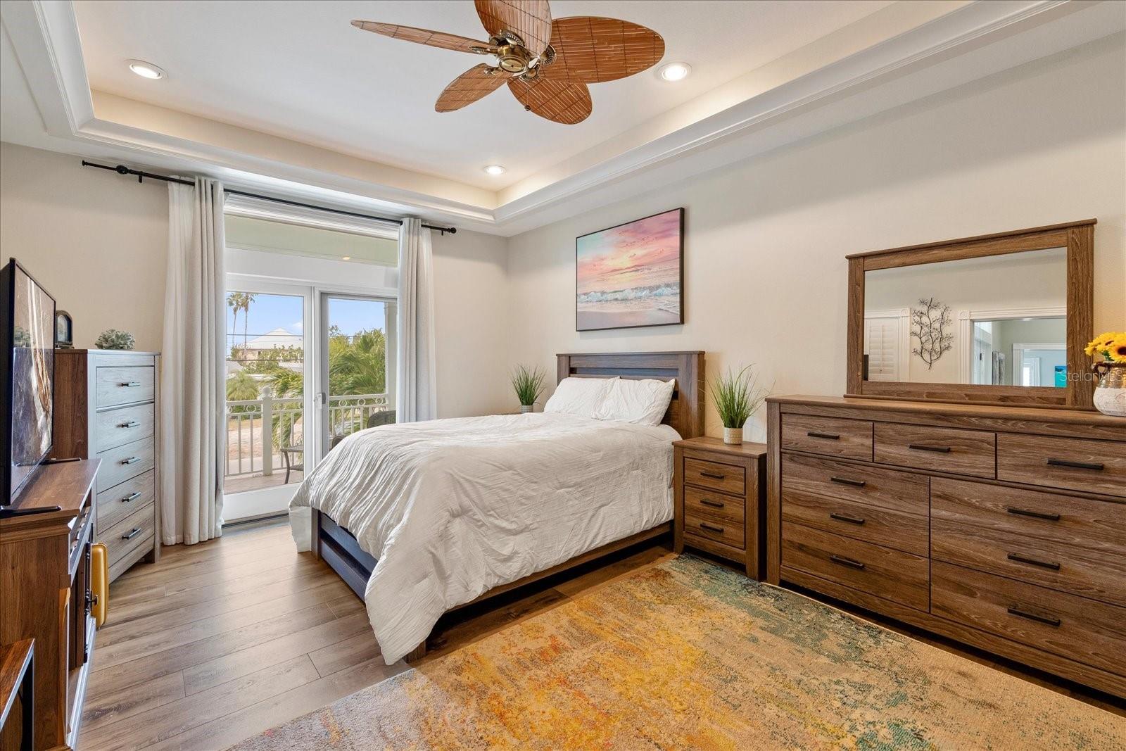 Image 27 of 75 For 644 Boca Ciega Isle Drive