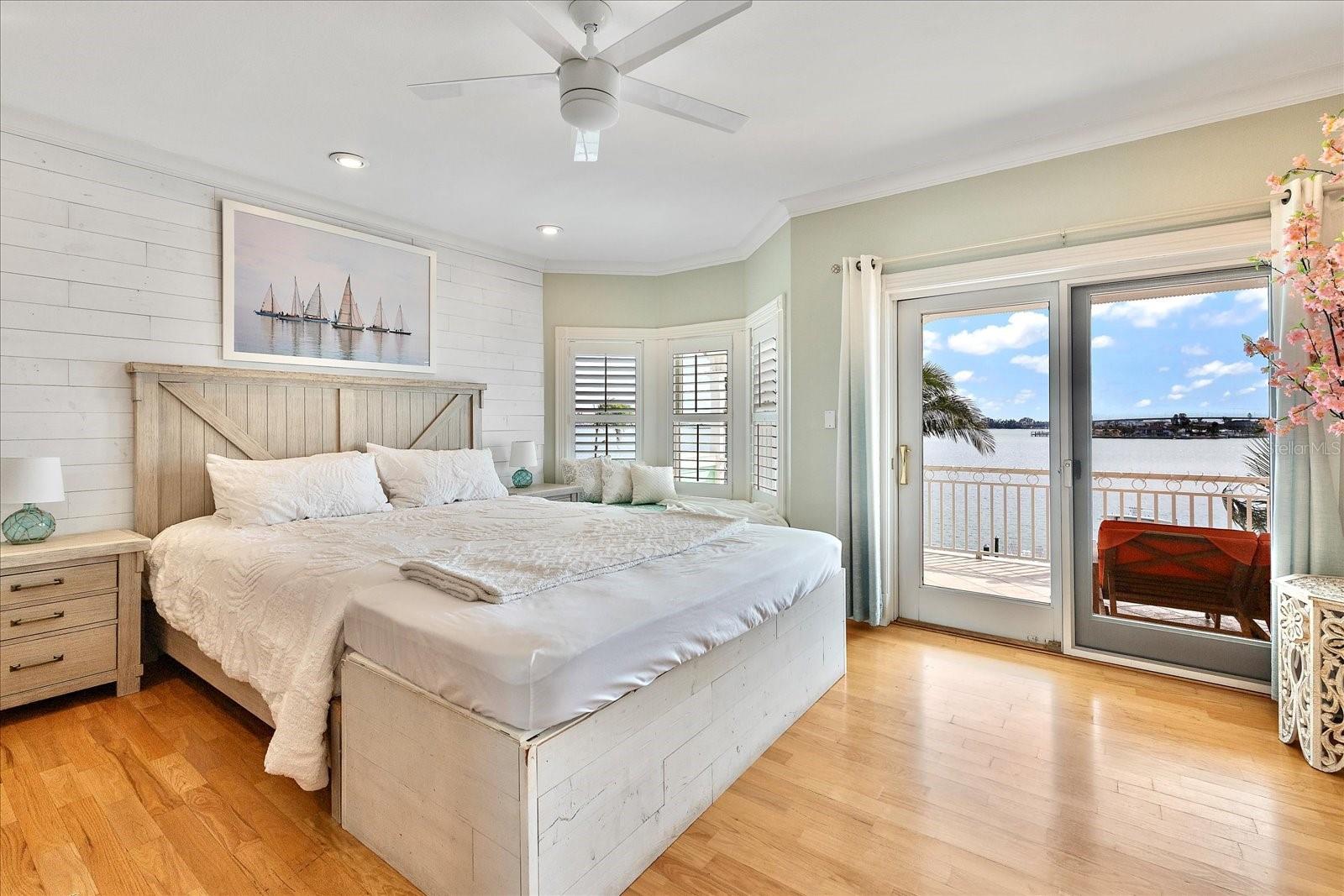 Image 38 of 75 For 644 Boca Ciega Isle Drive