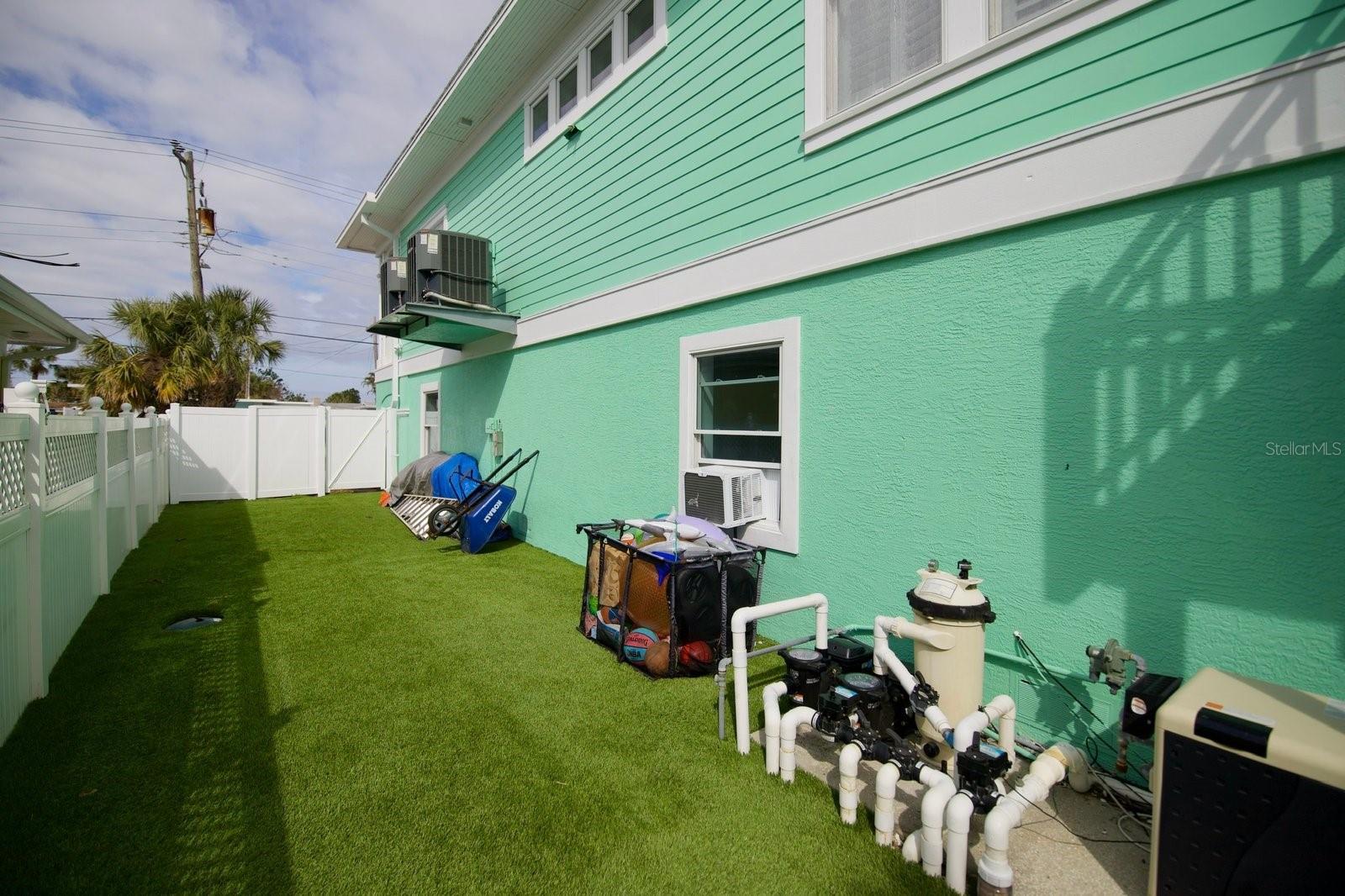 Image 68 of 75 For 644 Boca Ciega Isle Drive