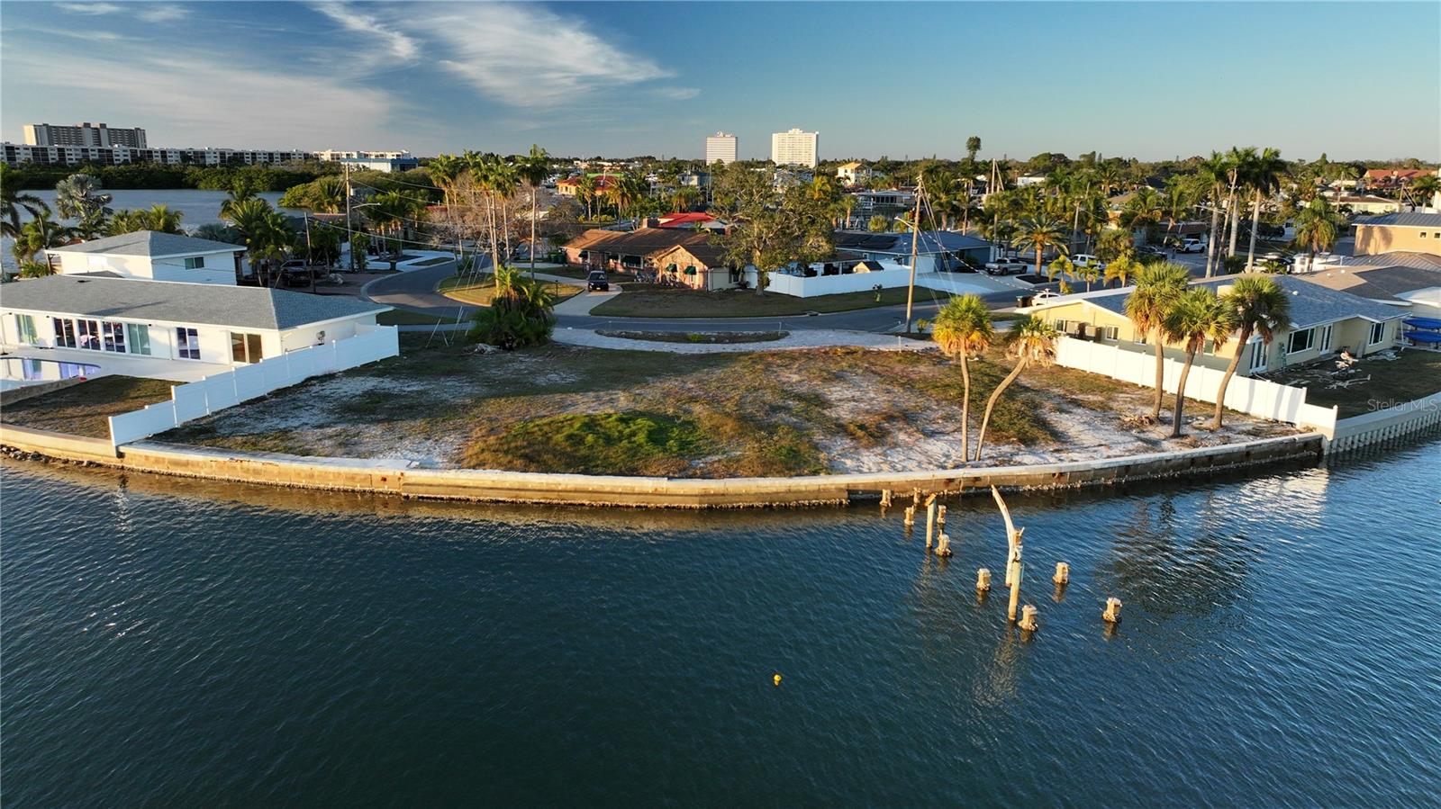 Image 5 of 10 For 1503 Sea Gull Drive S