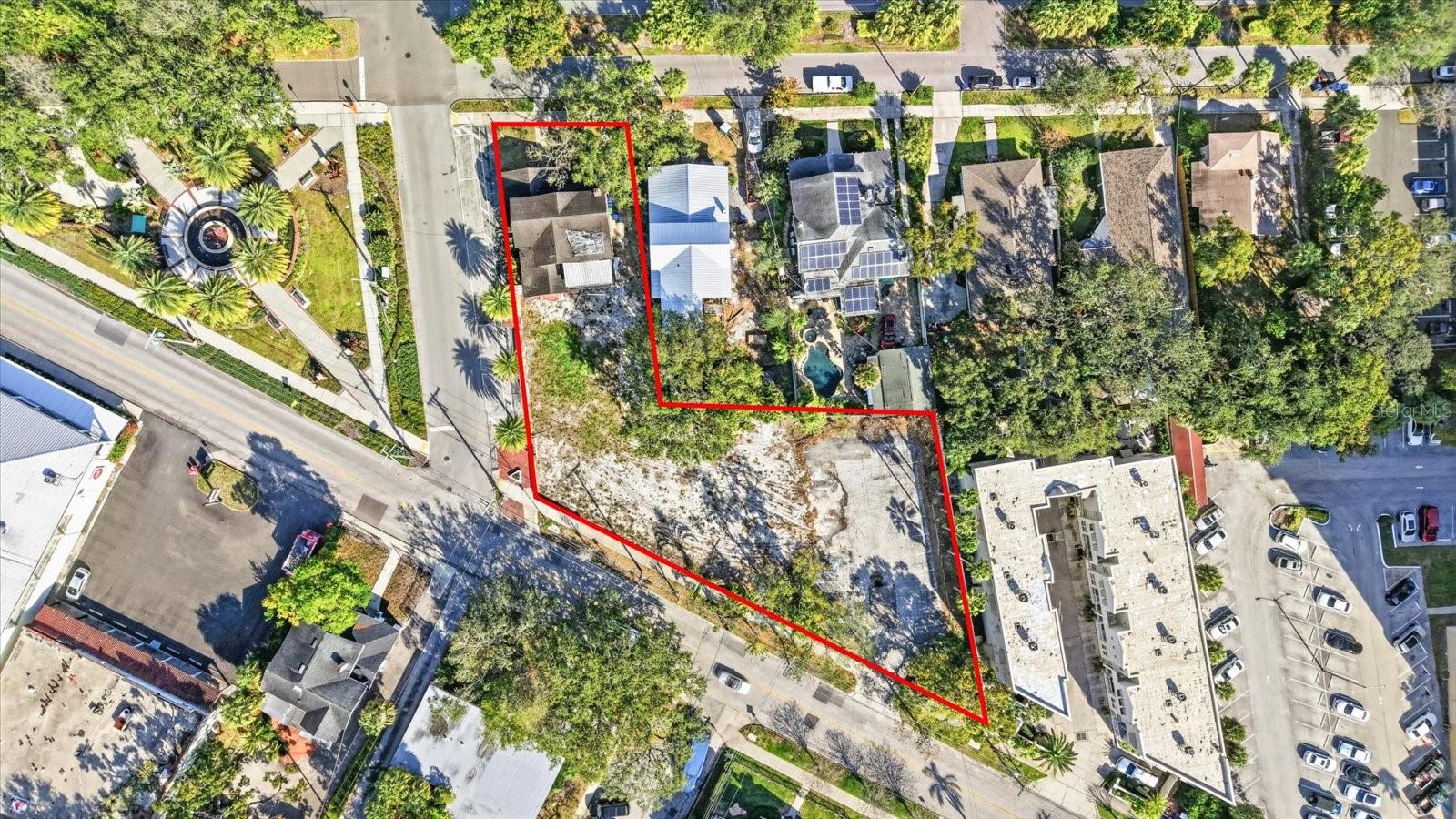 Listing photo id 18 for 1504 Howard Avenue