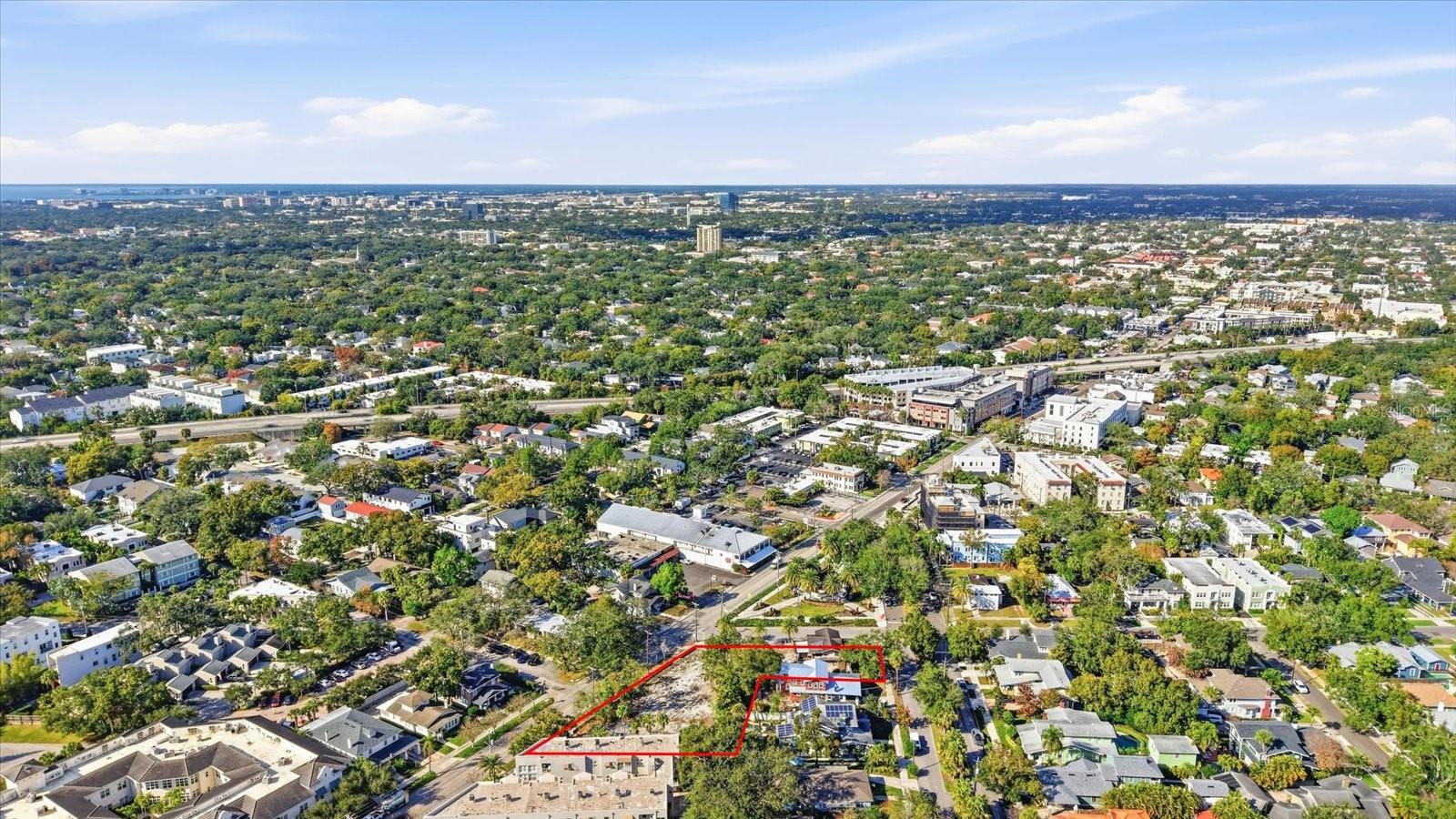 Listing photo id 22 for 1504 Howard Avenue