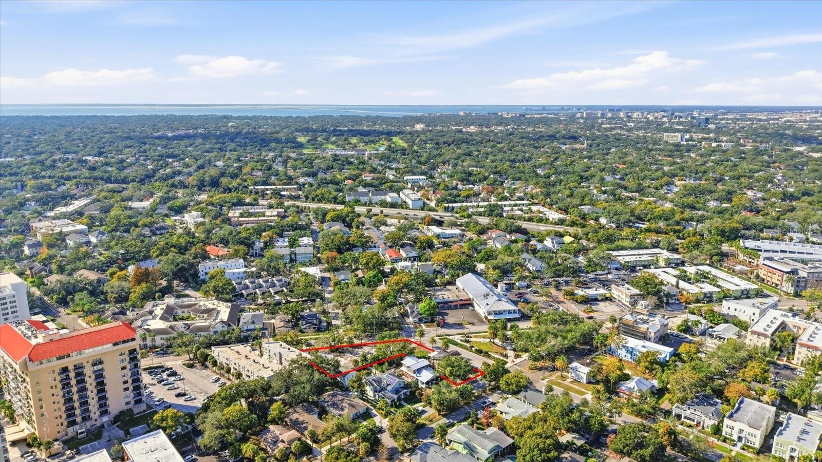 Listing photo id 23 for 1504 Howard Avenue