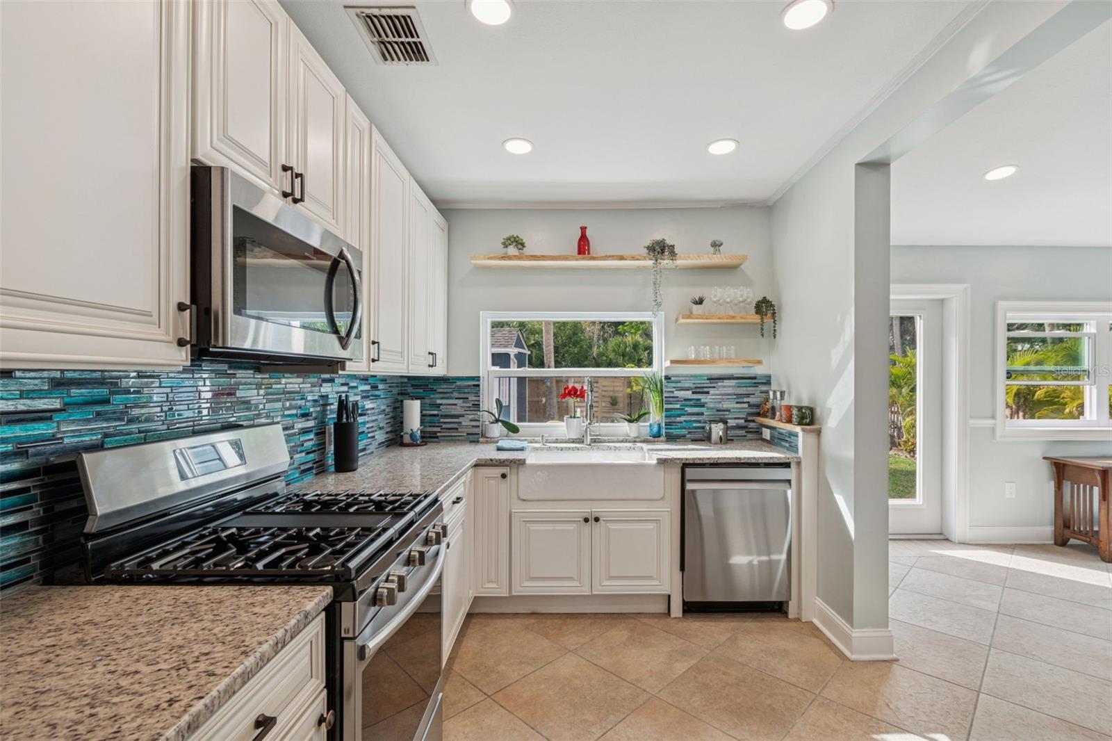 Image 25 of 64 For 305 Grand Boulevard