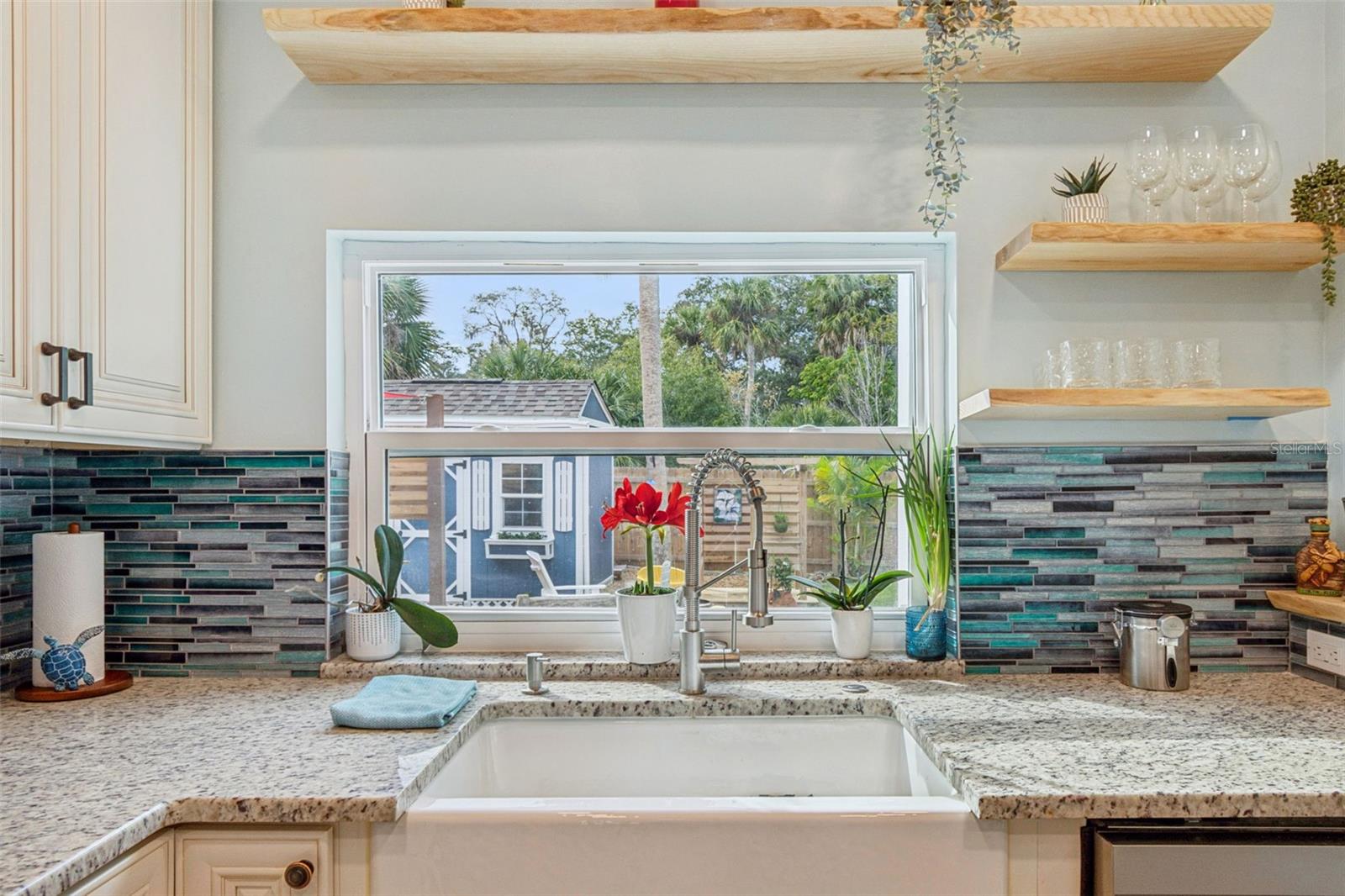 Image 28 of 64 For 305 Grand Boulevard