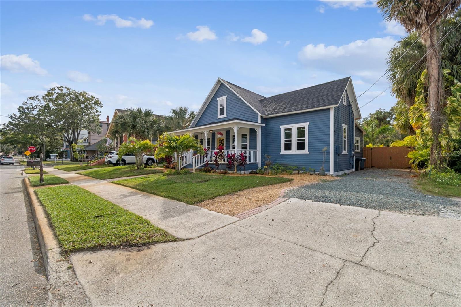 Image 5 of 64 For 305 Grand Boulevard