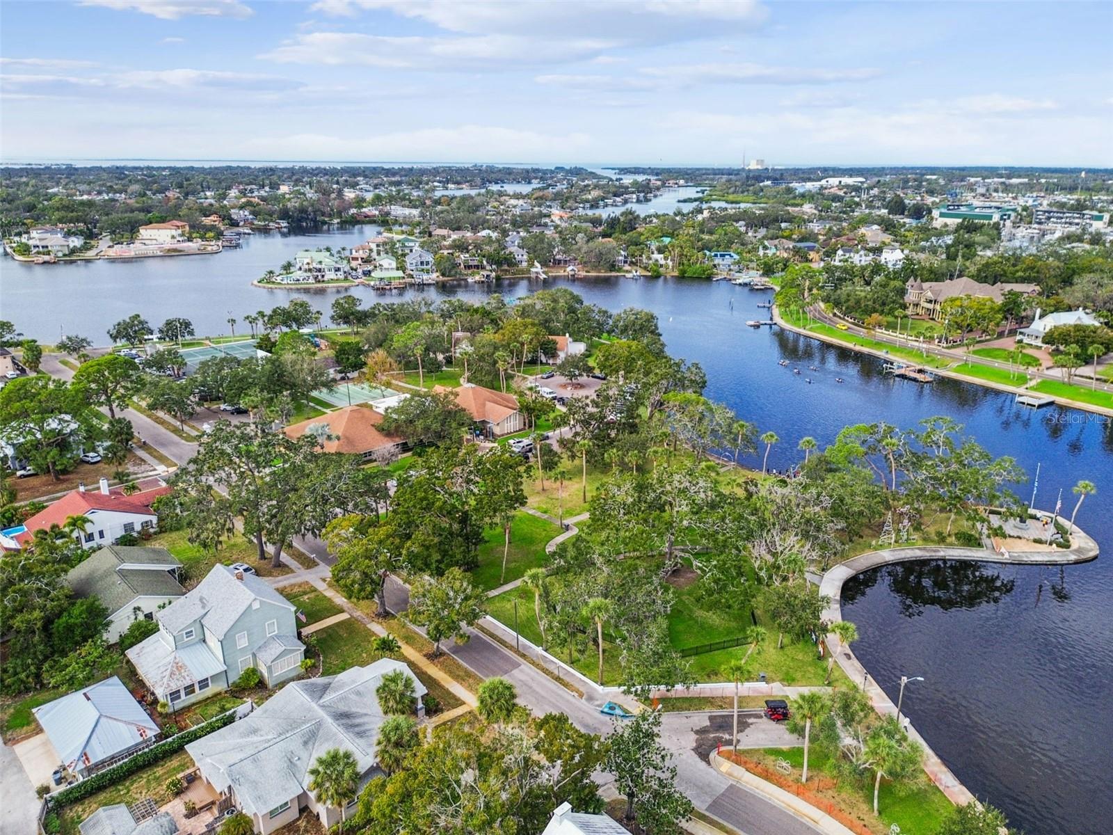 Image 50 of 64 For 305 Grand Boulevard