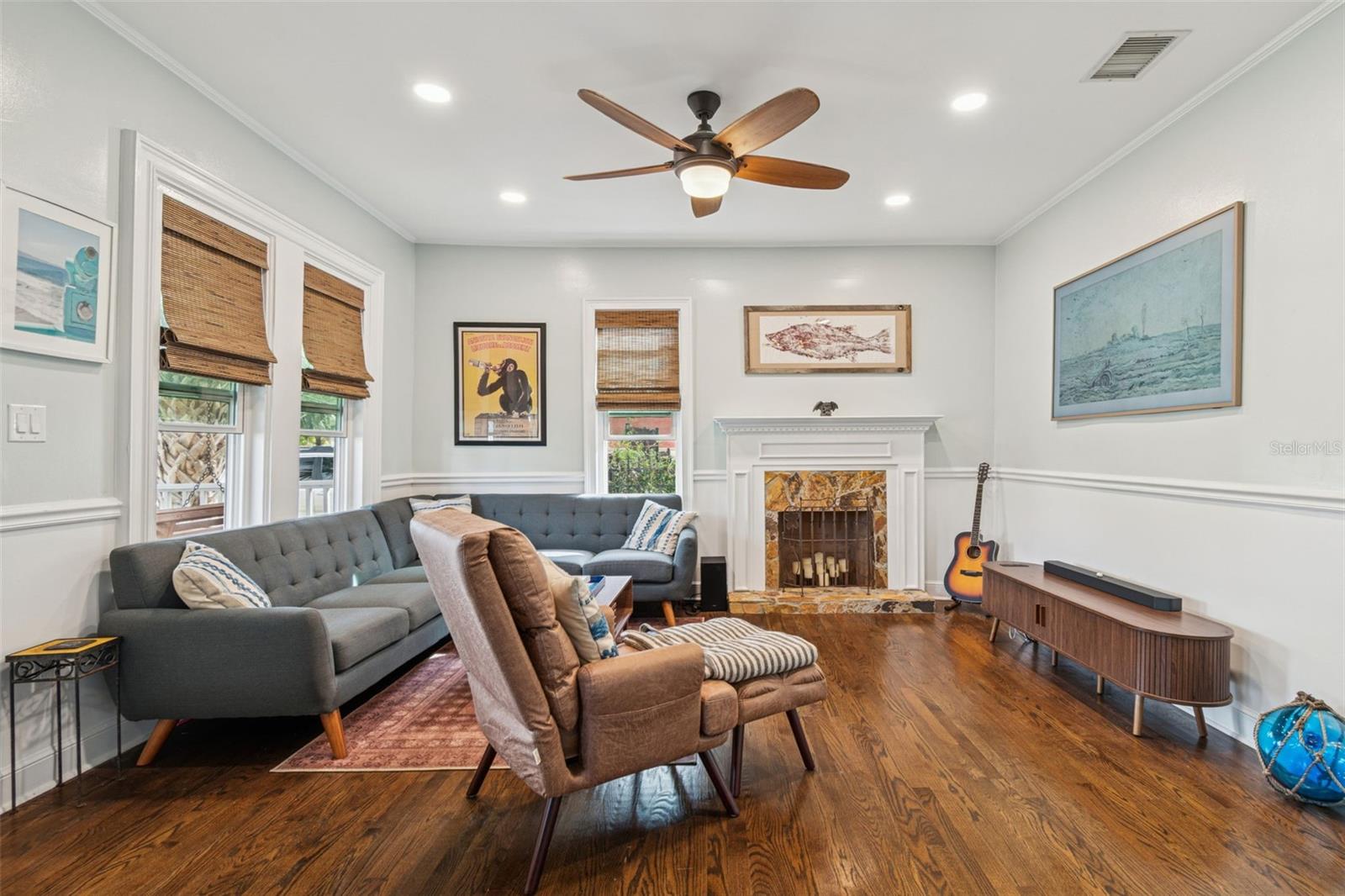 Image 9 of 64 For 305 Grand Boulevard