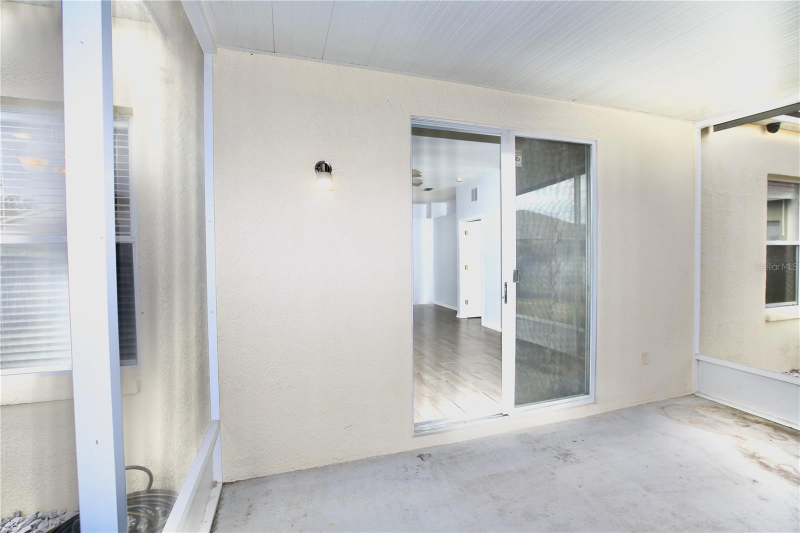 Image 30 of 39 For 24421 Breezy Oak Court