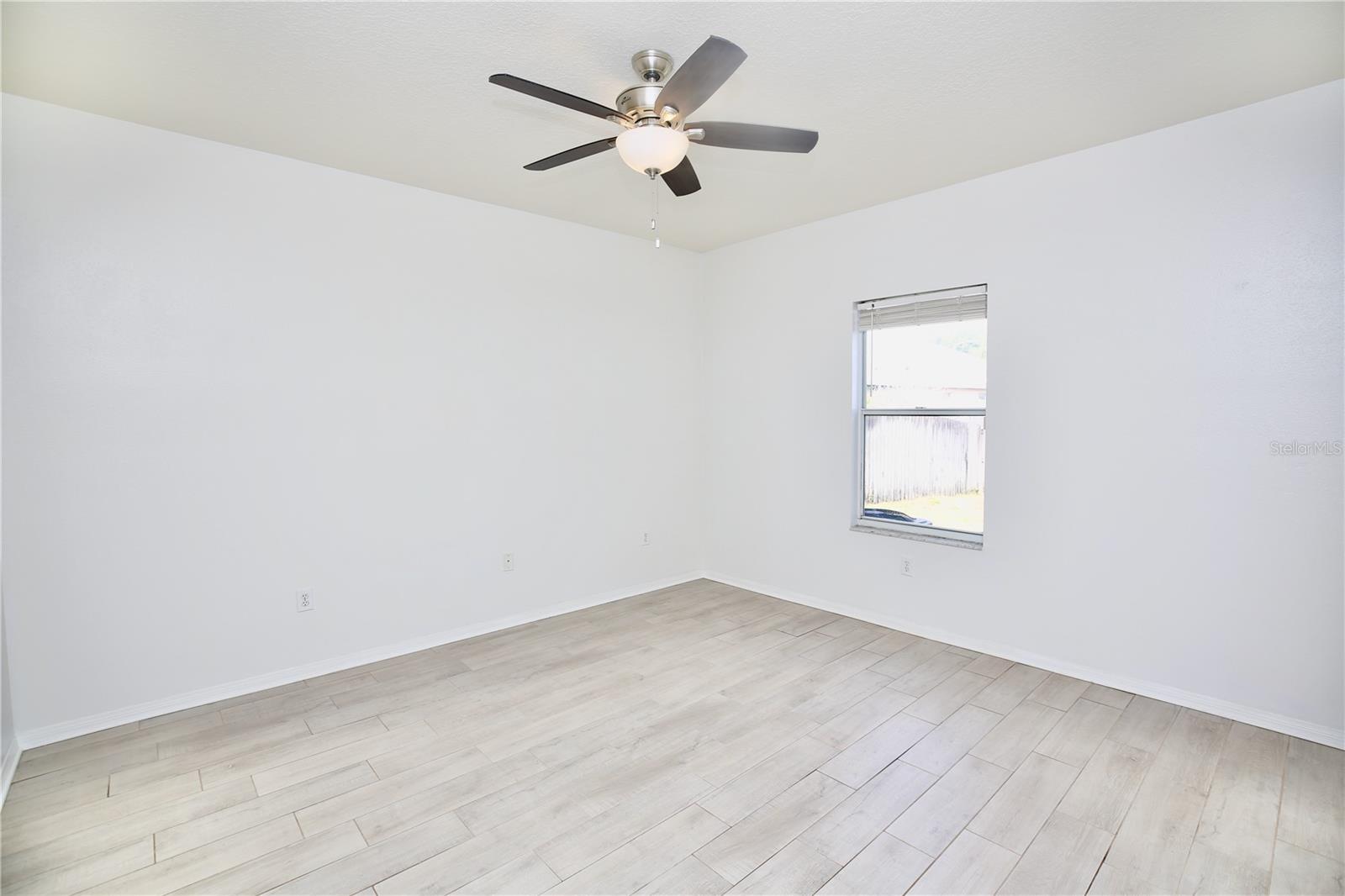 Image 7 of 39 For 24421 Breezy Oak Court