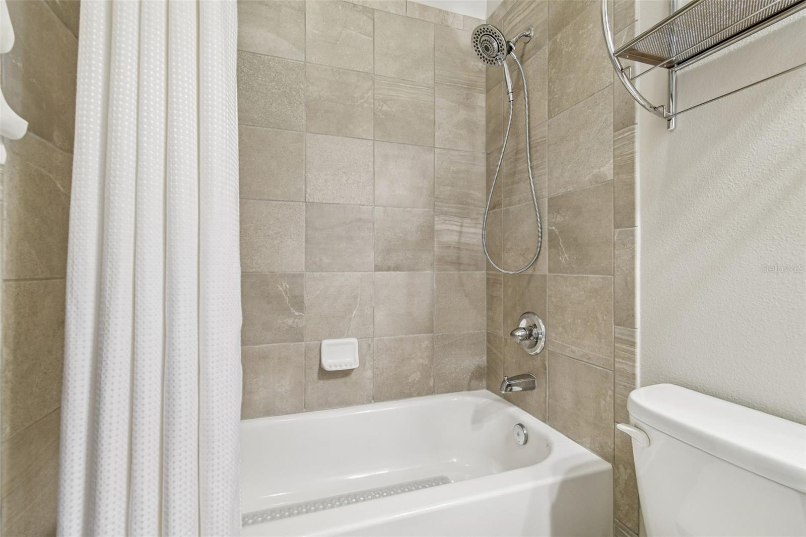 Listing photo id 25 for 6036 Plover Meadow Street