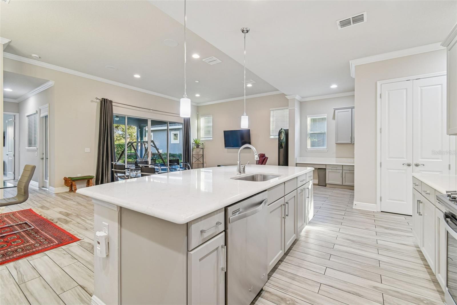 Listing photo id 7 for 6036 Plover Meadow Street