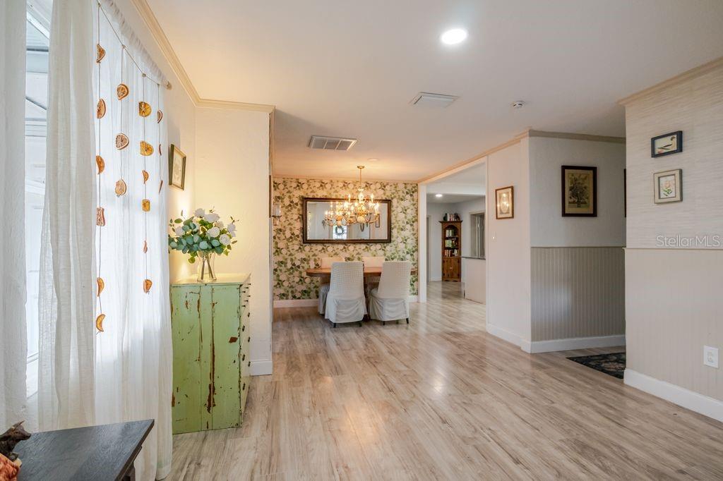 Image 16 of 56 For 1225 King Avenue