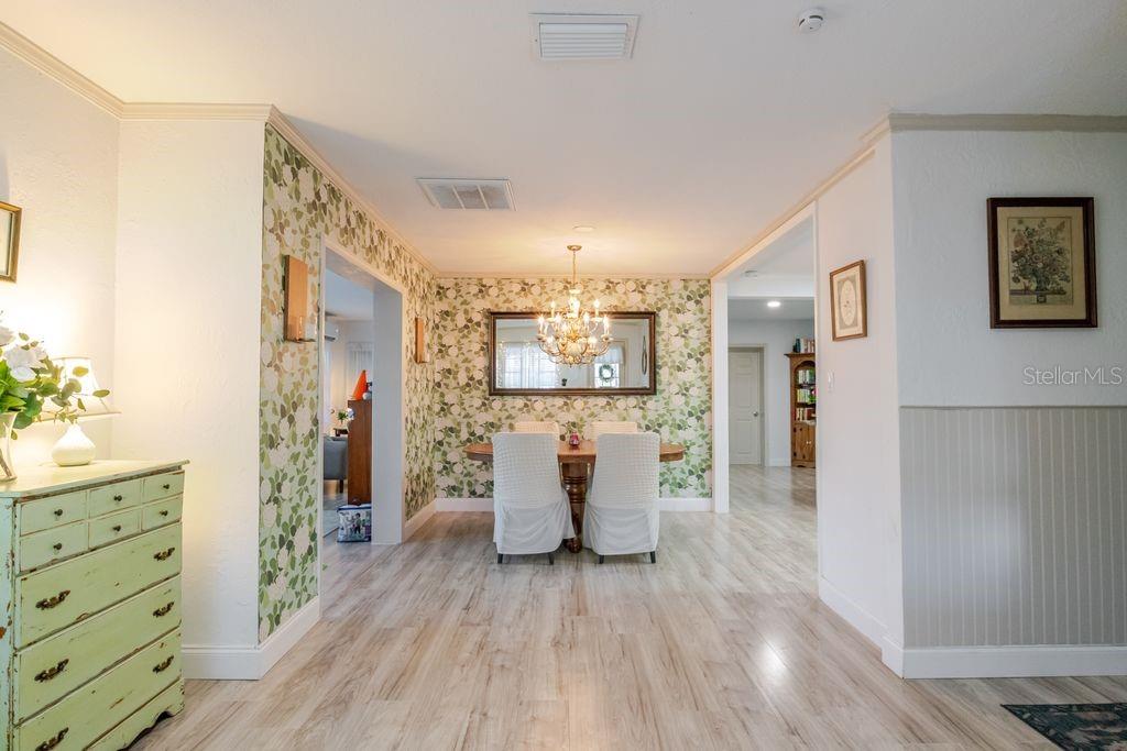 Image 17 of 56 For 1225 King Avenue