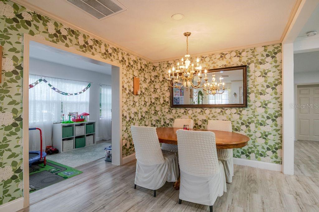 Image 19 of 56 For 1225 King Avenue