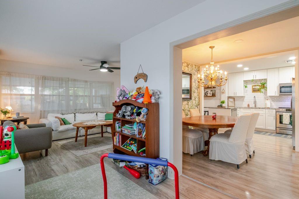 Image 20 of 56 For 1225 King Avenue