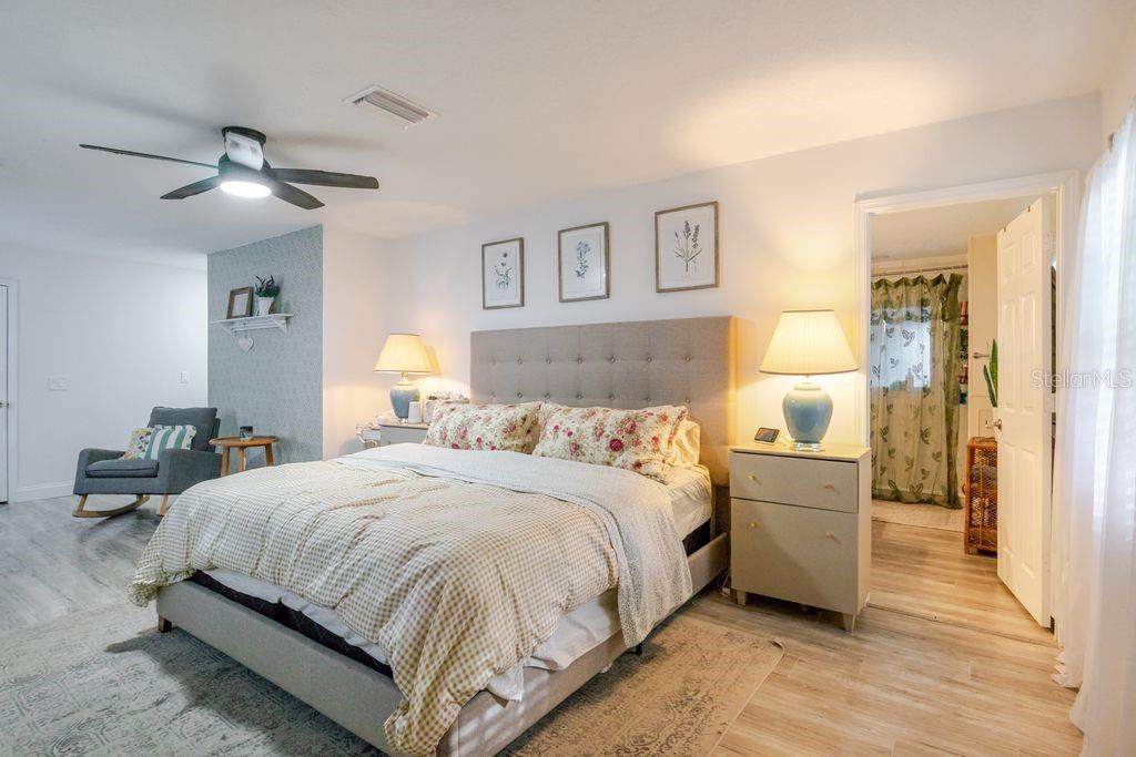 Image 25 of 56 For 1225 King Avenue