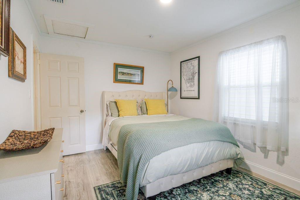 Image 32 of 56 For 1225 King Avenue