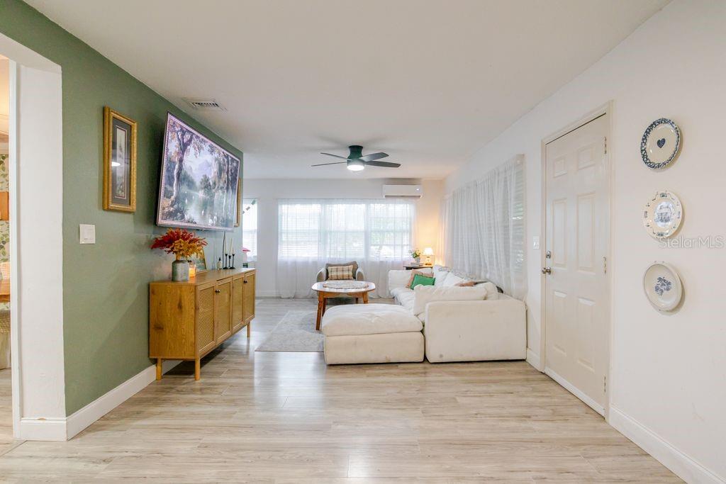 Image 8 of 56 For 1225 King Avenue