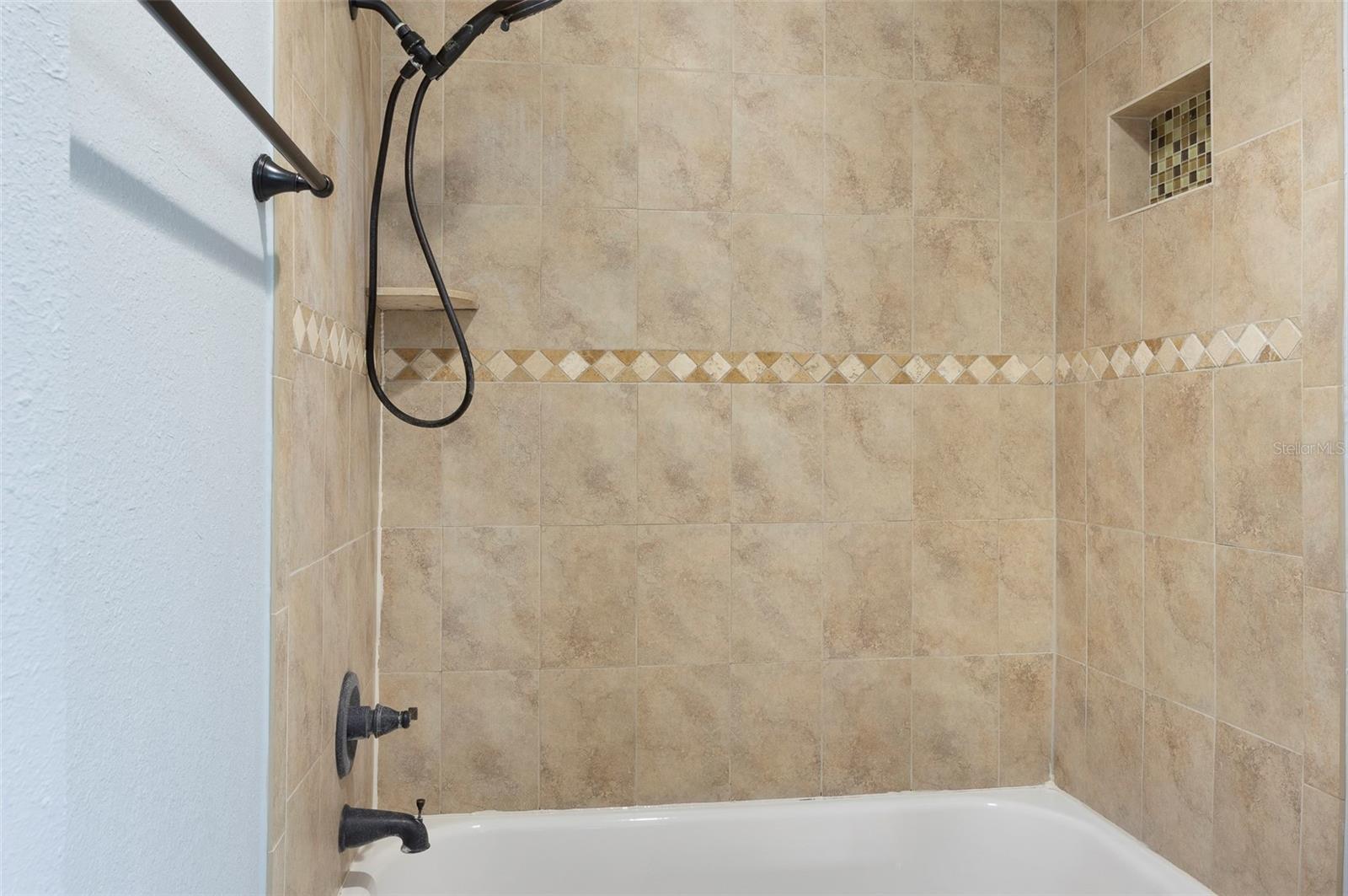 Image 17 of 32 For 727 14th Street S