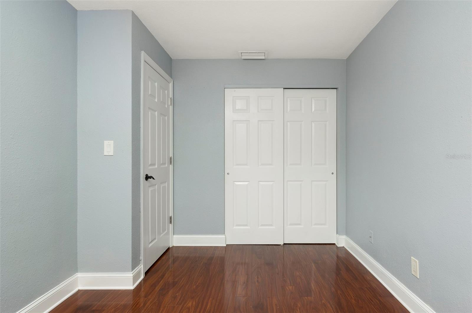 Image 23 of 32 For 727 14th Street S