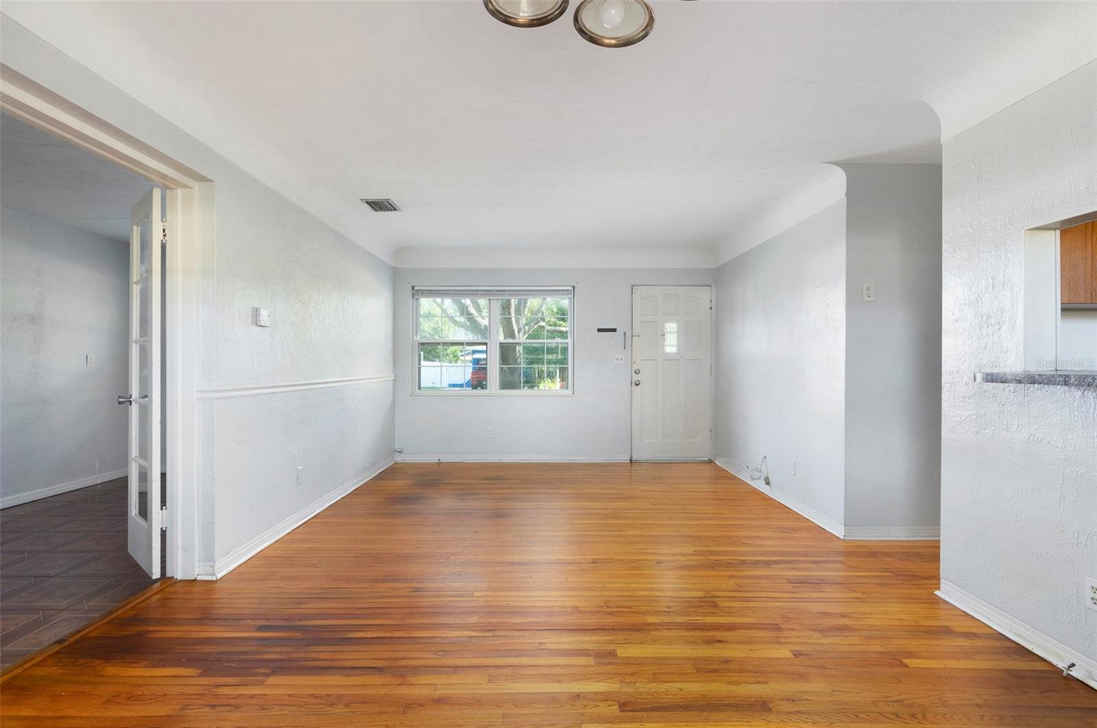 Image 6 of 35 For 2900 Leslee Lake Drive N