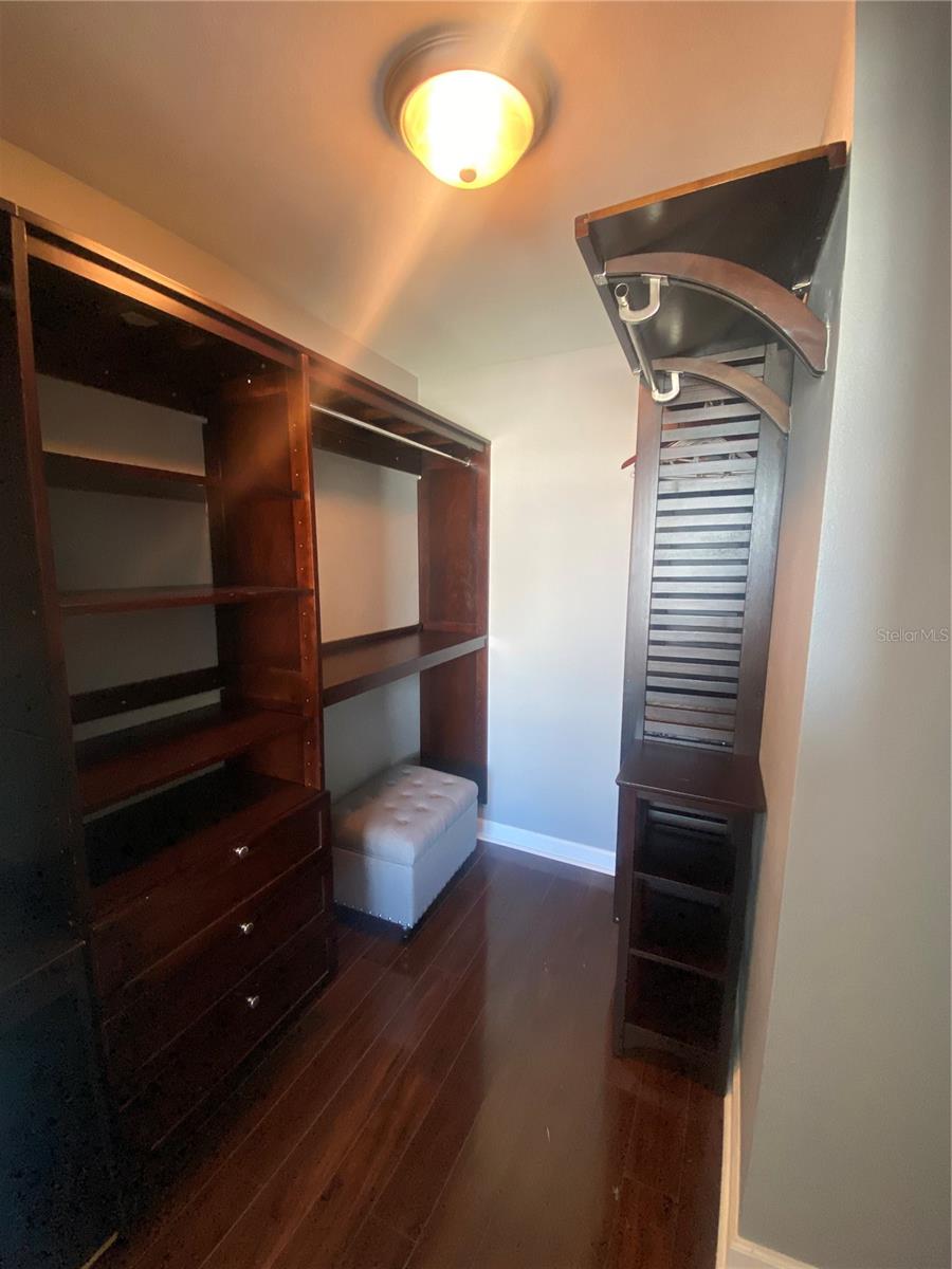 Image 12 of 34 For 345 Bayshore Boulevard 1710