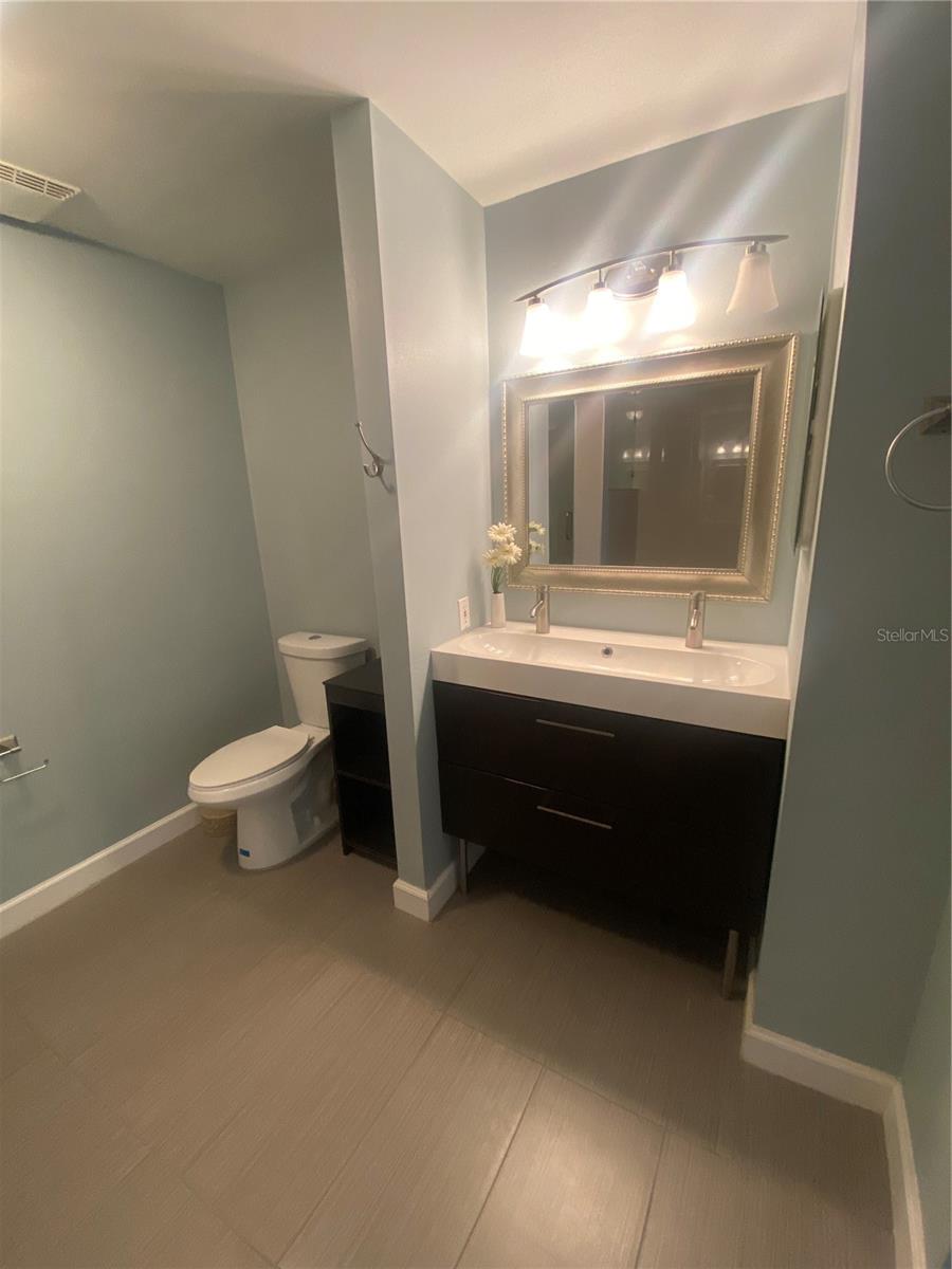 Image 14 of 34 For 345 Bayshore Boulevard 1710