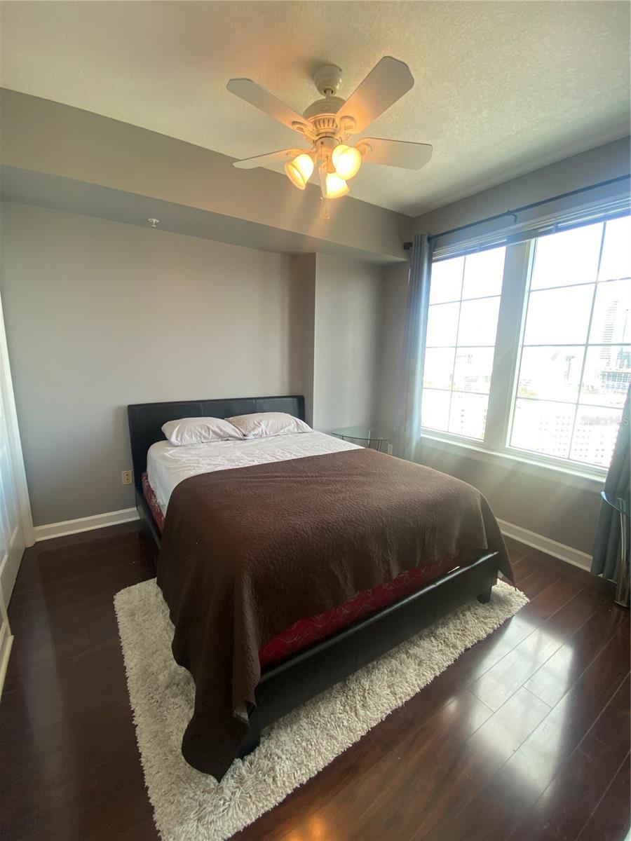 Image 15 of 34 For 345 Bayshore Boulevard 1710