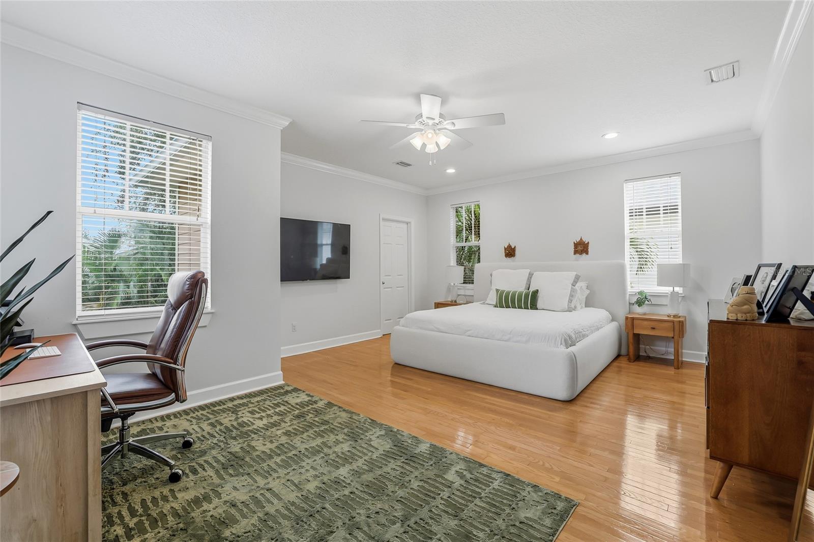 Image 25 of 45 For 3207 Tacon Street