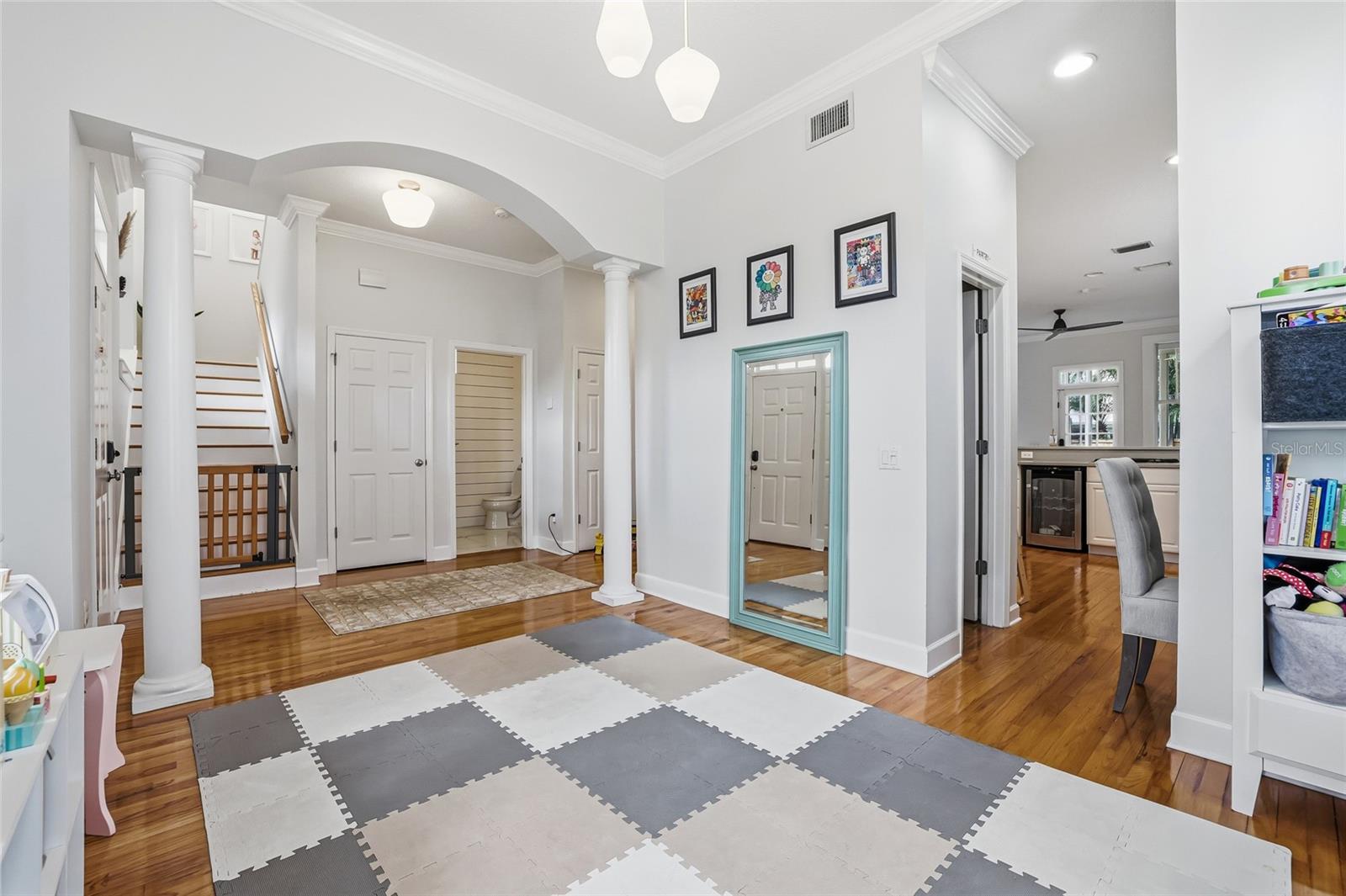 Image 7 of 45 For 3207 Tacon Street