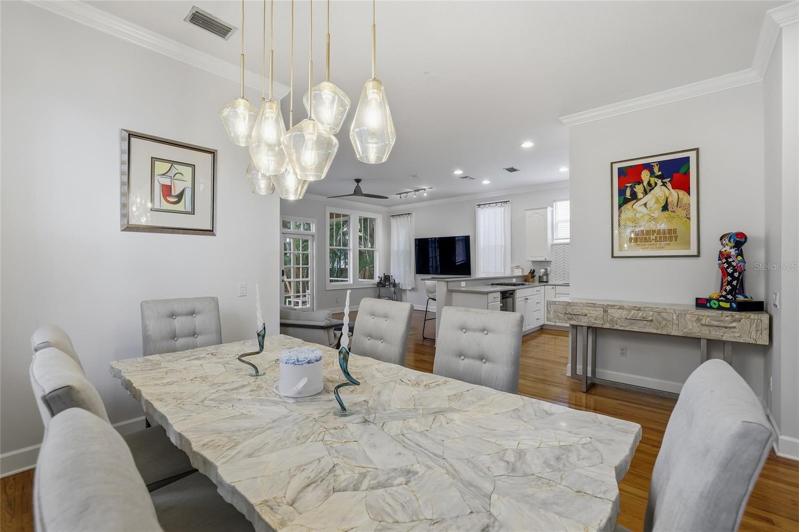 Image 9 of 45 For 3207 Tacon Street